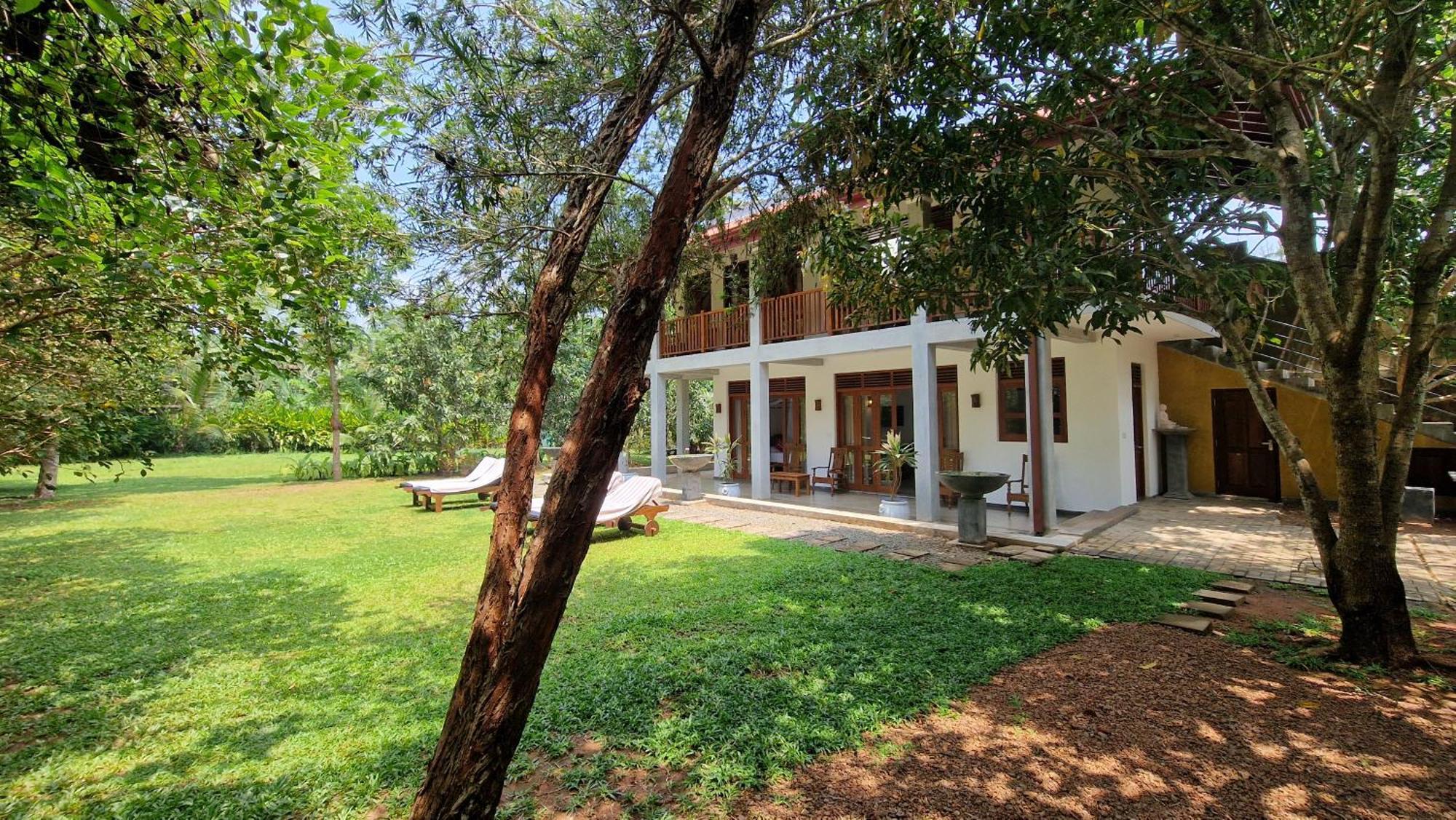 Villa Arana Bentota Exterior photo