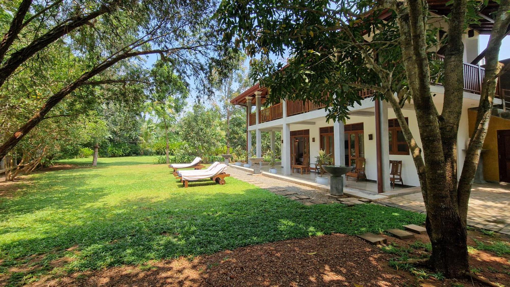 Villa Arana Bentota Exterior photo